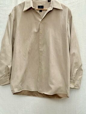 EUC Reaction Kenneth Cole Button Up Champagne Taupe Quiet Luxury Minimalist L